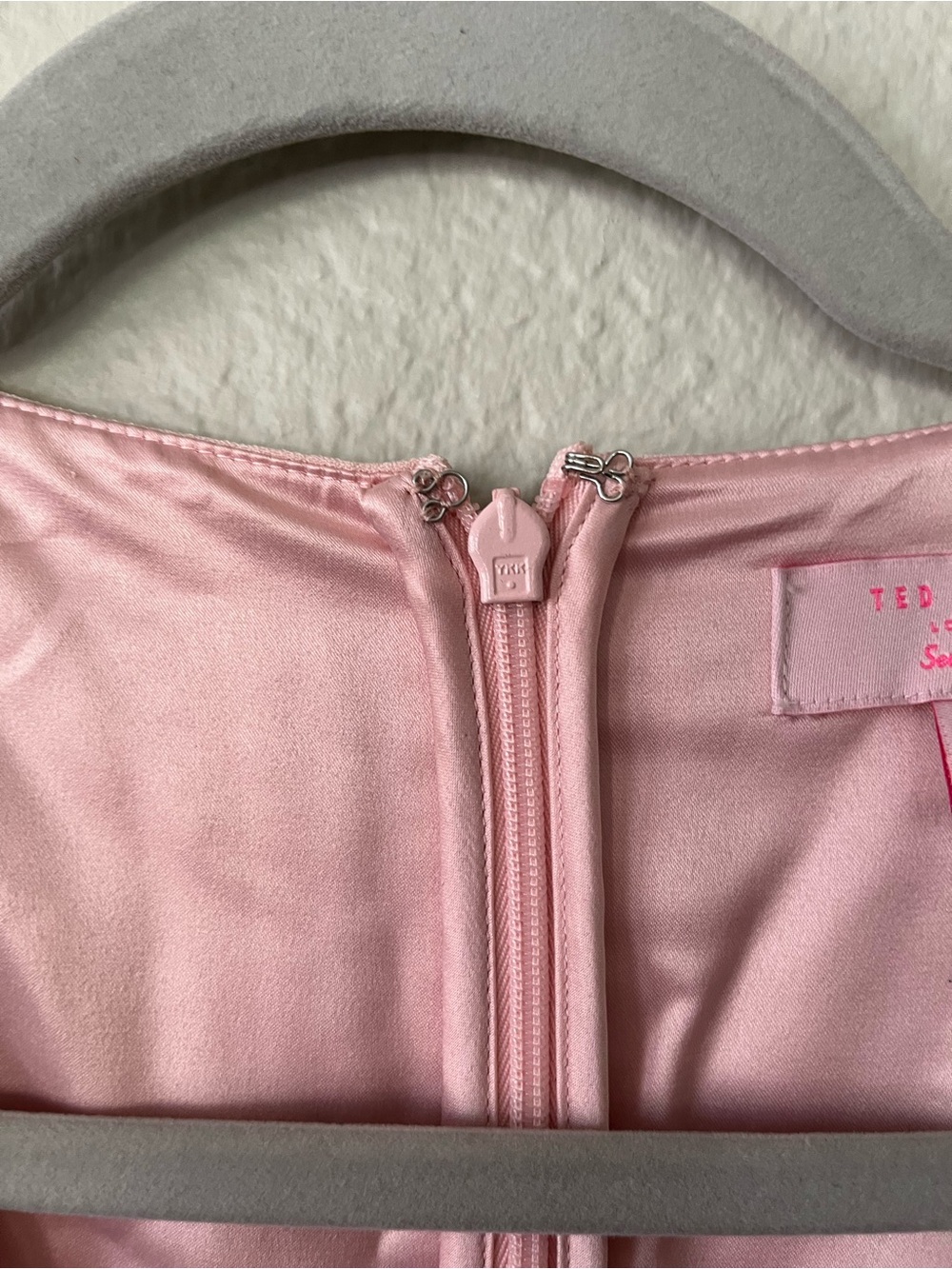 Ted Baker Light Pink Sleeveless Dress with Crystal Cross-Strap Women's Size 0/2 - Picture 7 of 14